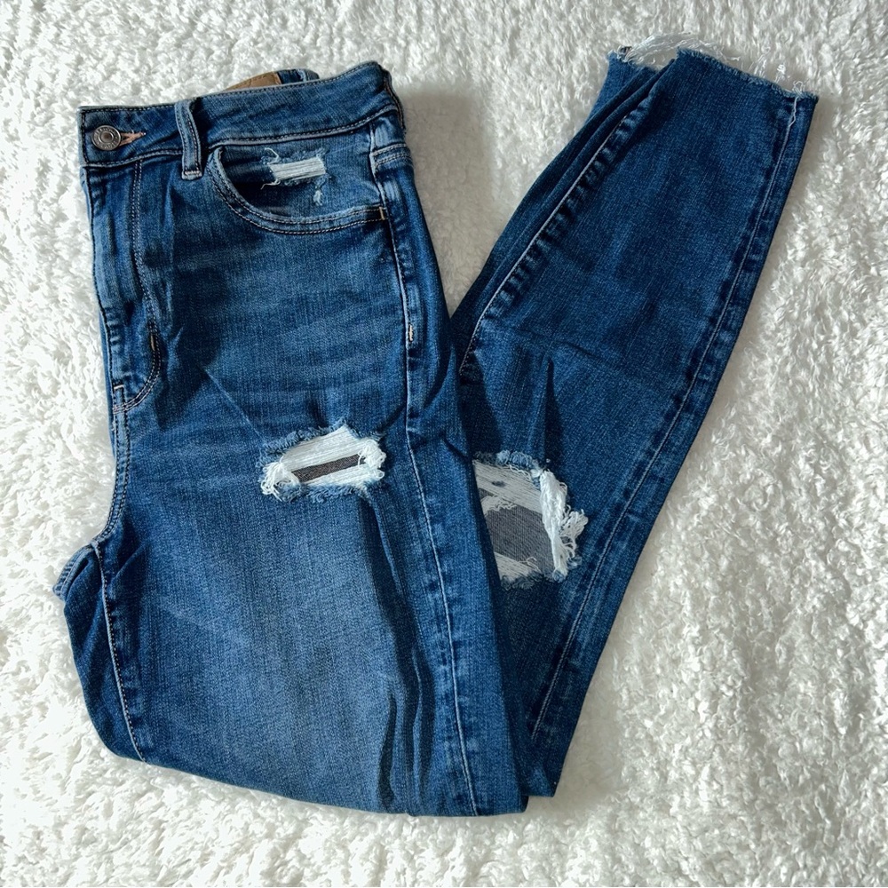 American Eagle Ripped Super Hi Rise Jeggings 10 Regular